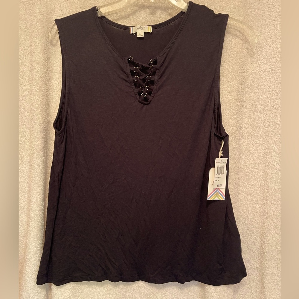 Brand New Glitz Sleeveless Shirt 2x